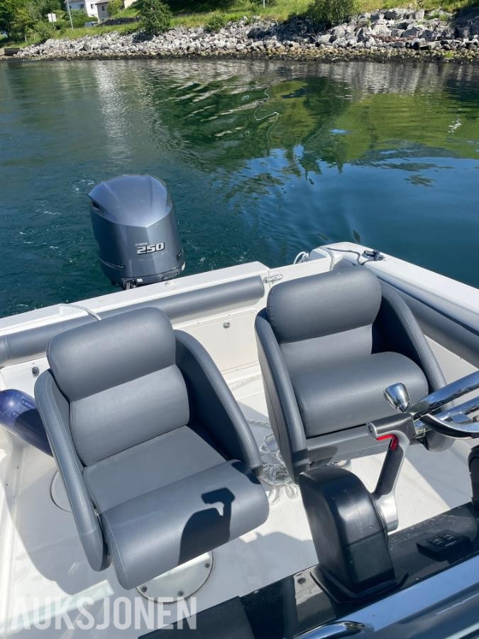 1995 Wellcraft 24 båt med  Yamaha 4,2 L 225 hk