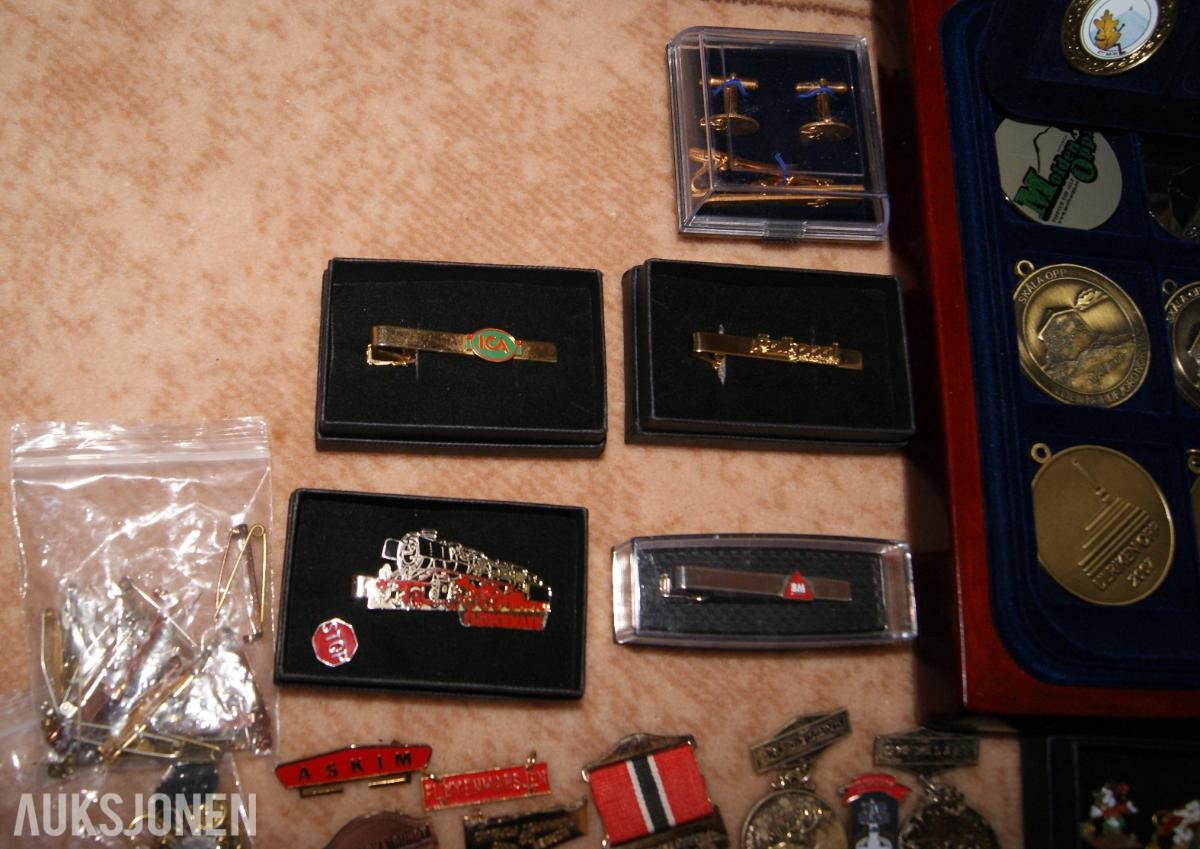 Medaljer & Pins - ingen minstepris