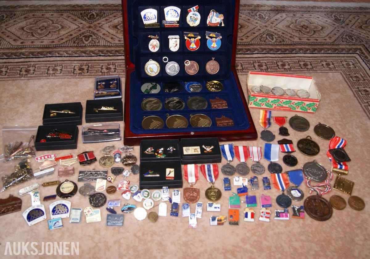 Medaljer & Pins - ingen minstepris