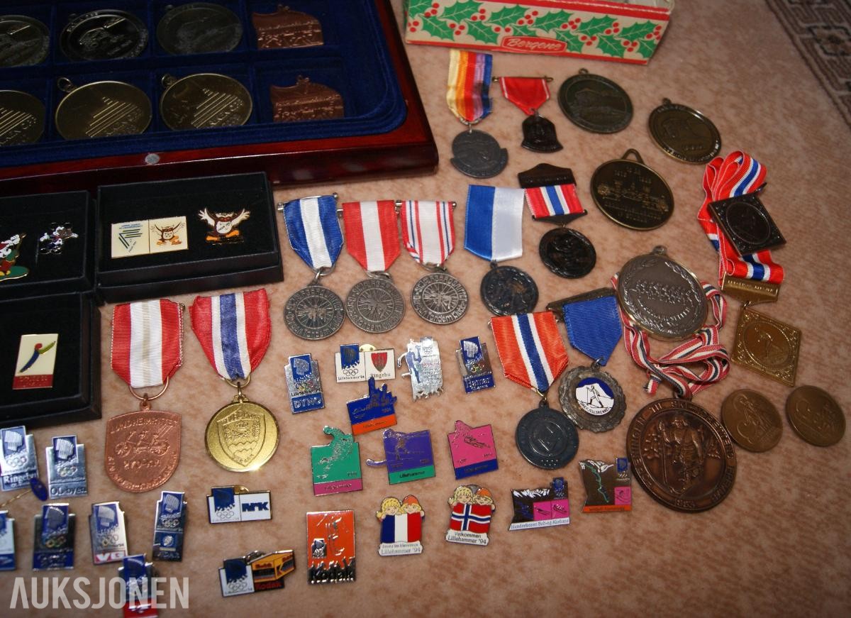 Medaljer & Pins - ingen minstepris