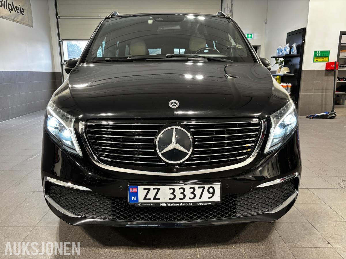 2022 MERCEDES-BENZ EQV 300 AIRMATIC 8 SETER, 141261KM