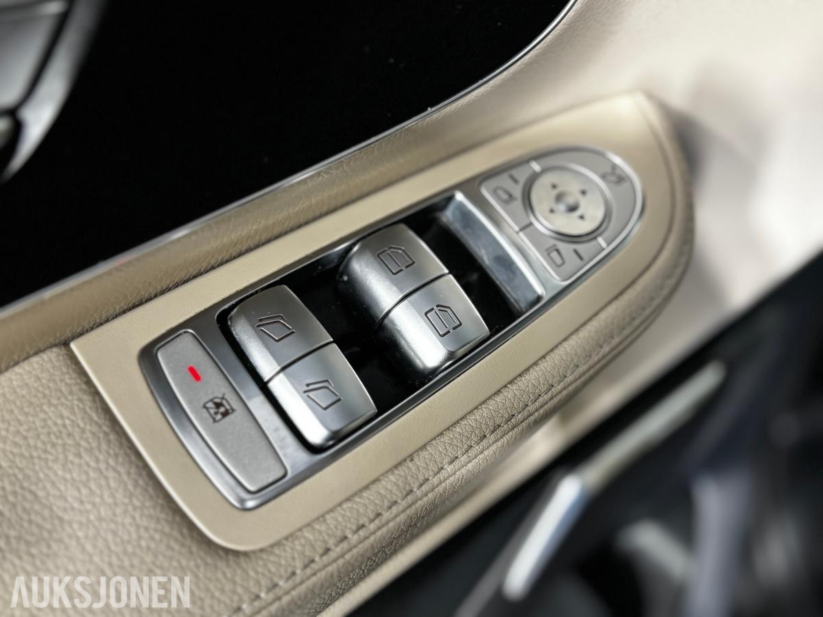2022 MERCEDES-BENZ EQV 300 AIRMATIC 8 SETER, 141261KM