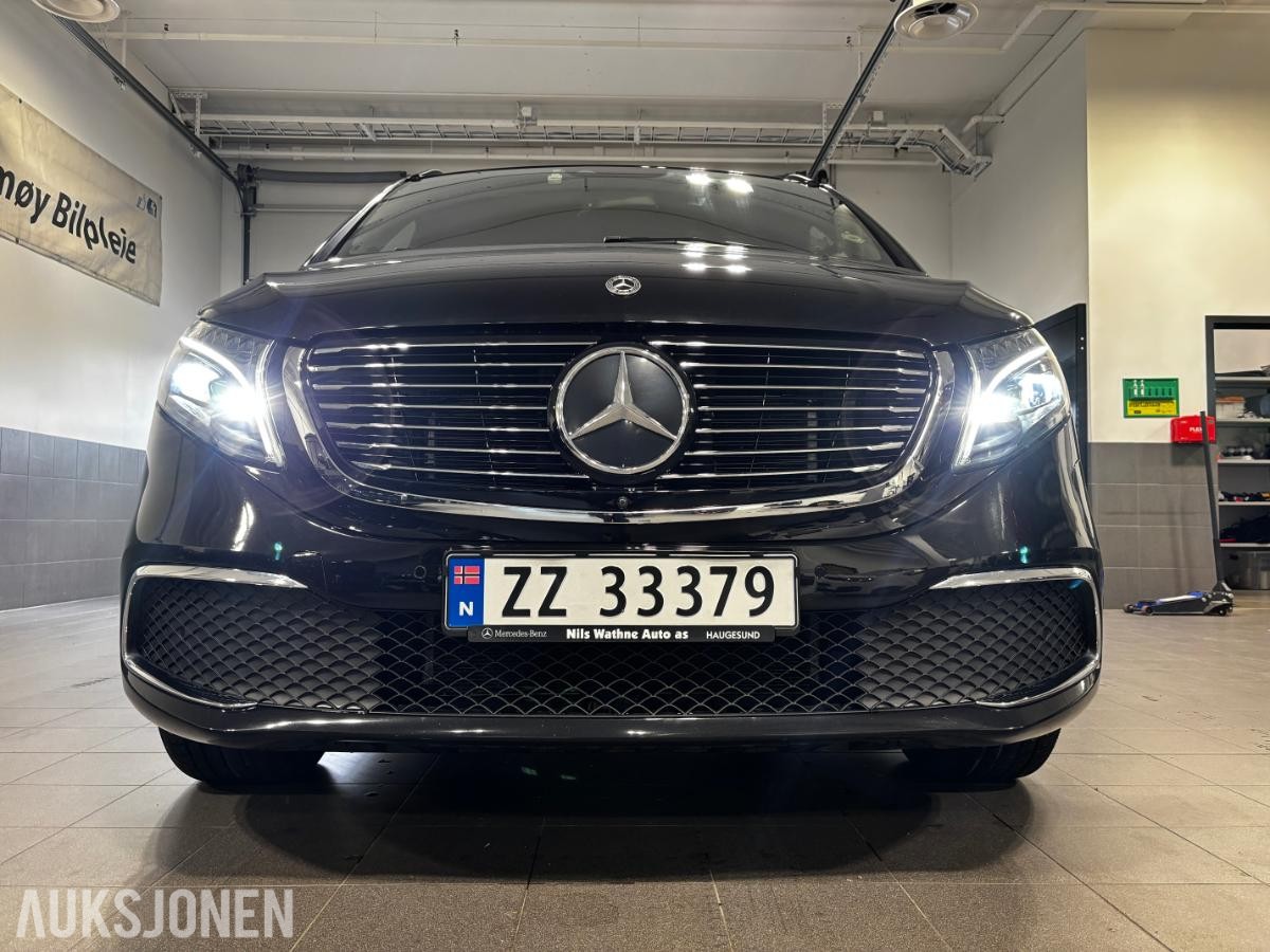 2022 MERCEDES-BENZ EQV 300 AIRMATIC 8 SETER, 141261KM