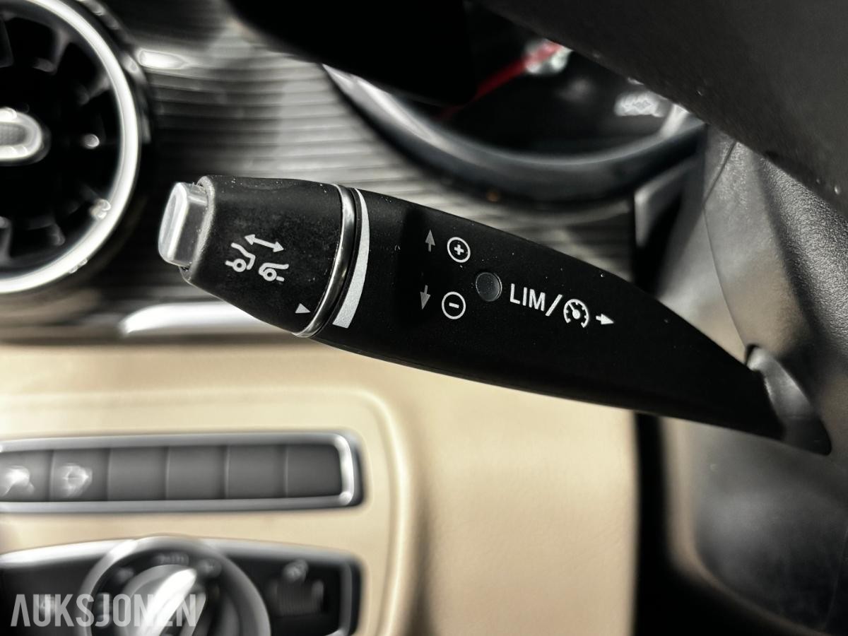 2022 MERCEDES-BENZ EQV 300 AIRMATIC 8 SETER, 141261KM
