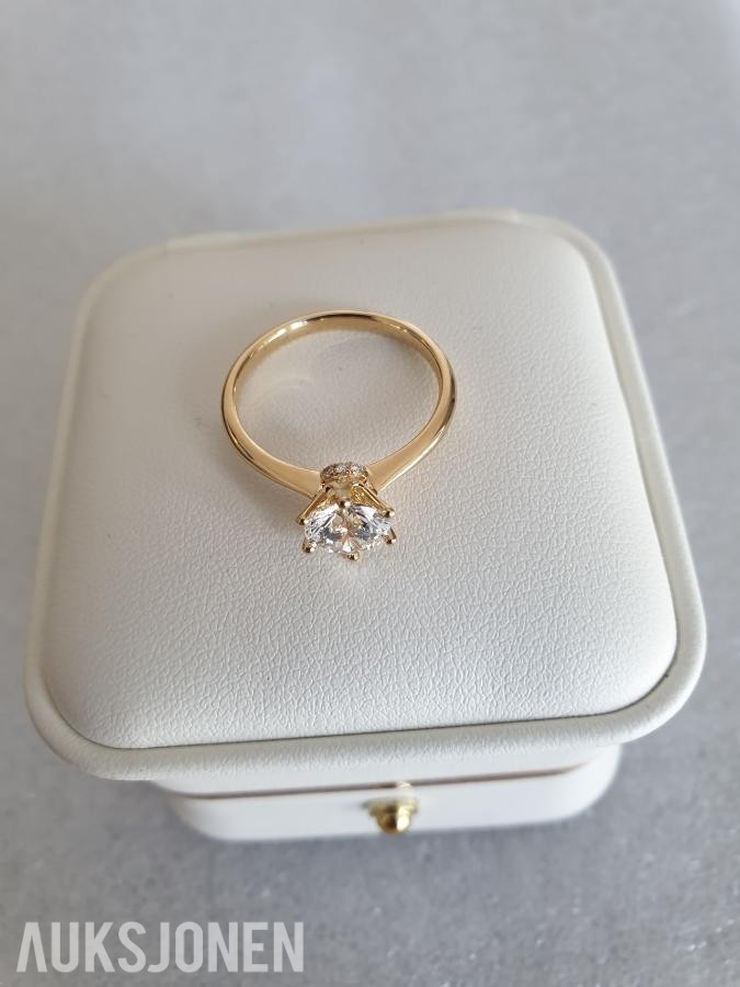 1.41CT DIAMANT RING I GULT 18K GULL.