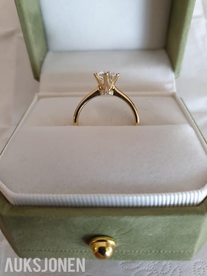 1.41CT DIAMANT RING I GULT 18K GULL.