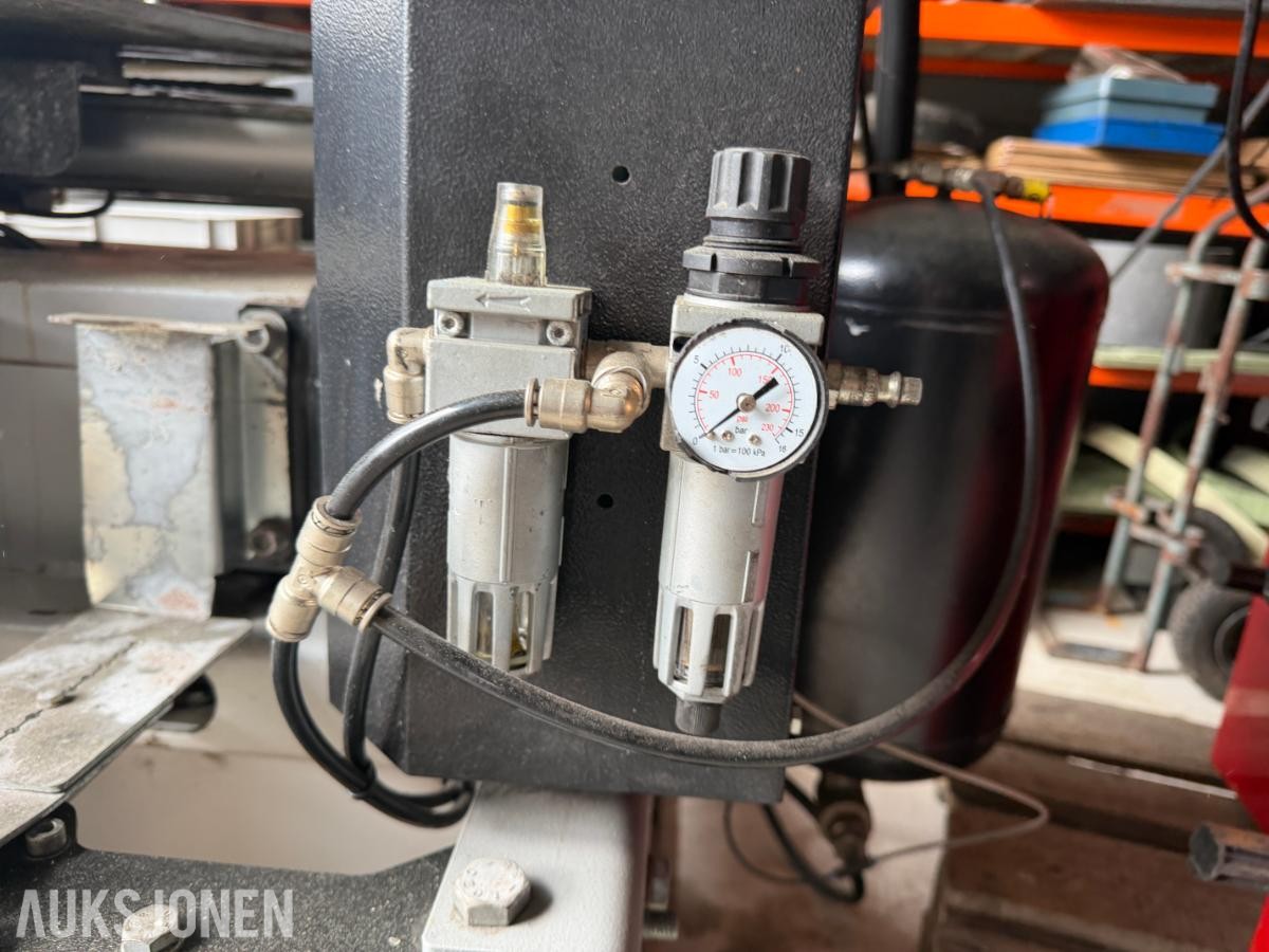 Würth / Giuliano WTM 510 Dekkomleggingsmaskin m/ hjelpearm – 2012 modell