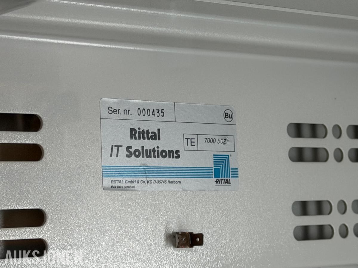 Rittal IT-skap / Serverskap med glassdør - server rack