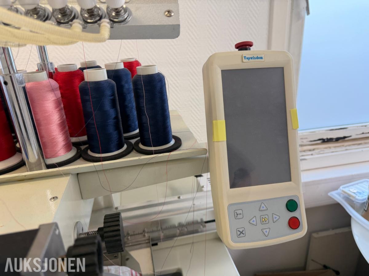 Industriell broderimaskin ELUCKY 15-nåls - flerhodet, med skjerm og tilbehør