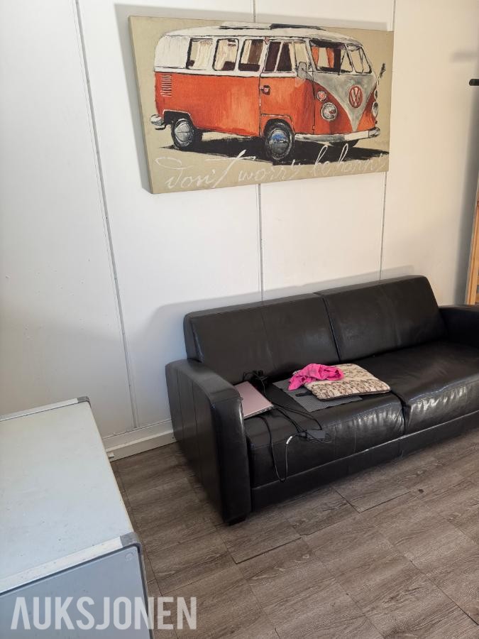 Oppholdsbrakke / kontorbrakke - 4 x 6 meter