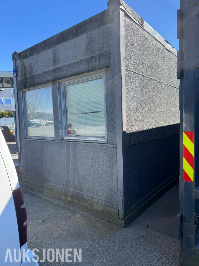 Oppholdsbrakke / kontorbrakke - 4 x 6 meter