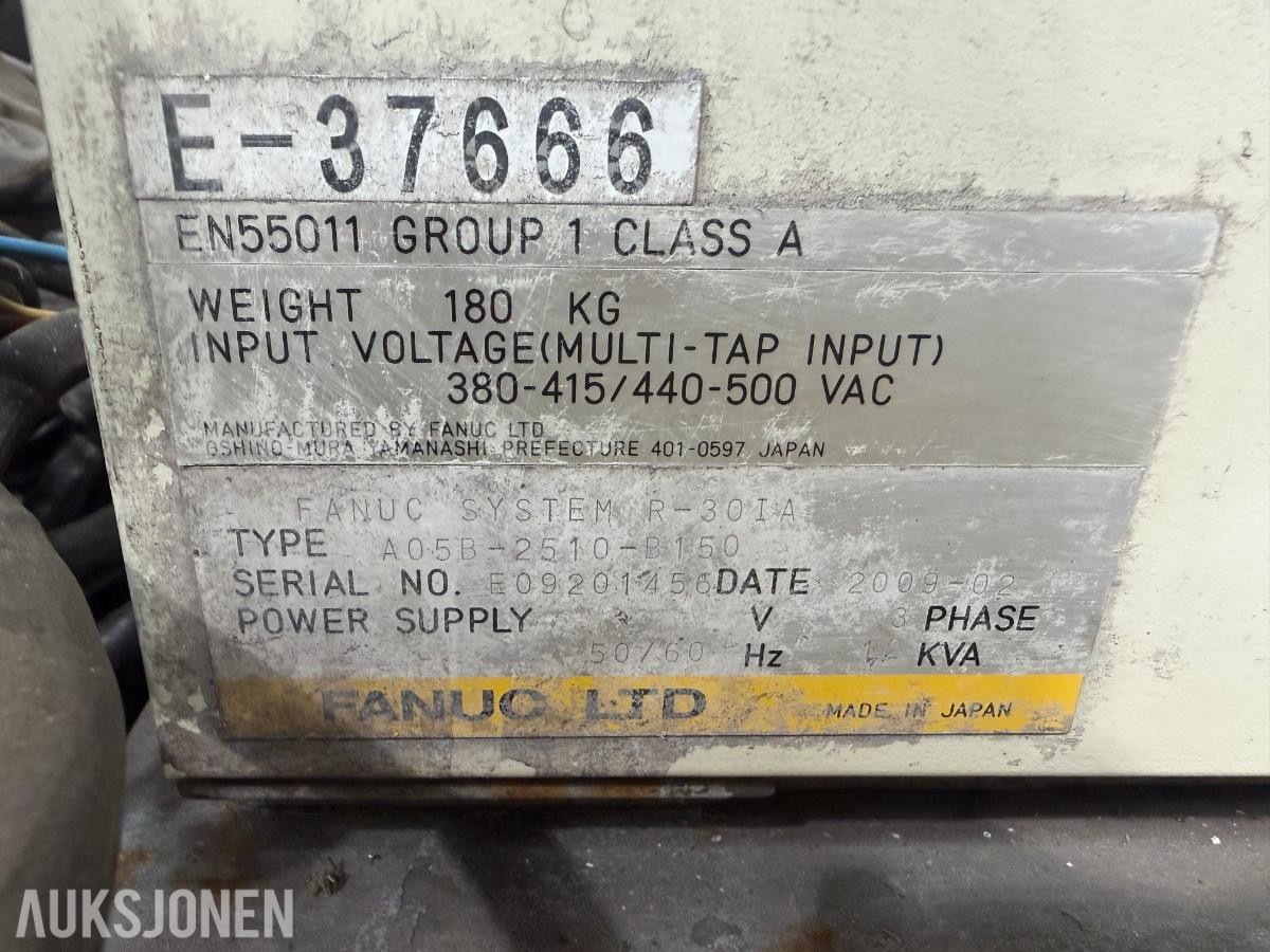 FANUC M-710iC industrirobot med styreskap (R-30iA)