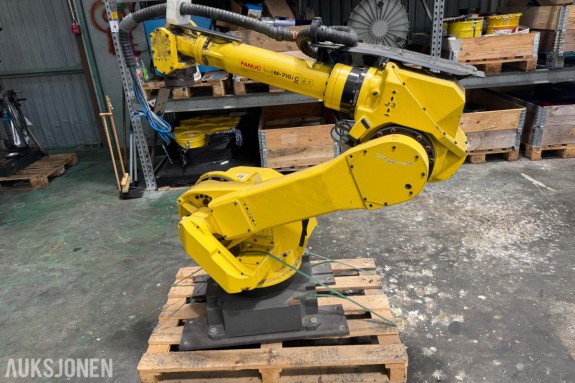 FANUC M-710iC industrirobot med styreskap (R-30iA)