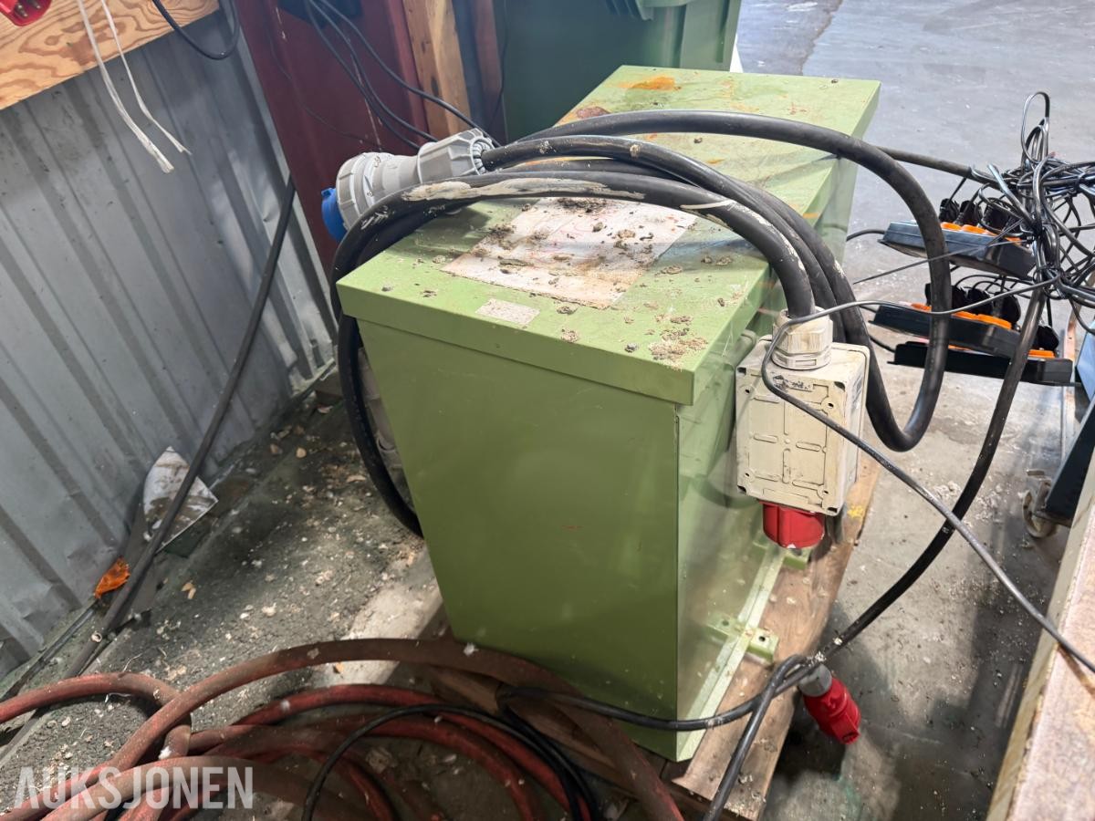 230V–400V TRANSFORMATOR 200A / 215A - 3-FAS