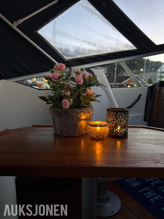 1989 Scand Dynamic 7100 med Volvo Penta AQ271 og båthenger