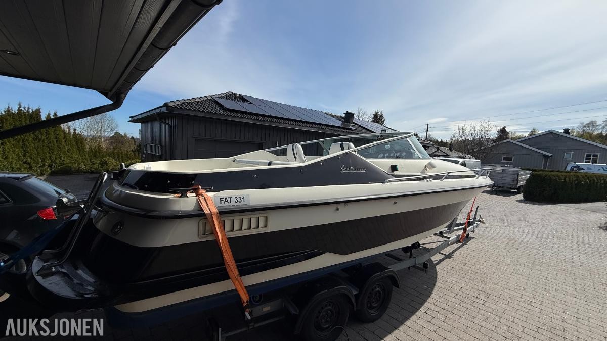 1989 Scand Dynamic 7100 med Volvo Penta AQ271 og båthenger