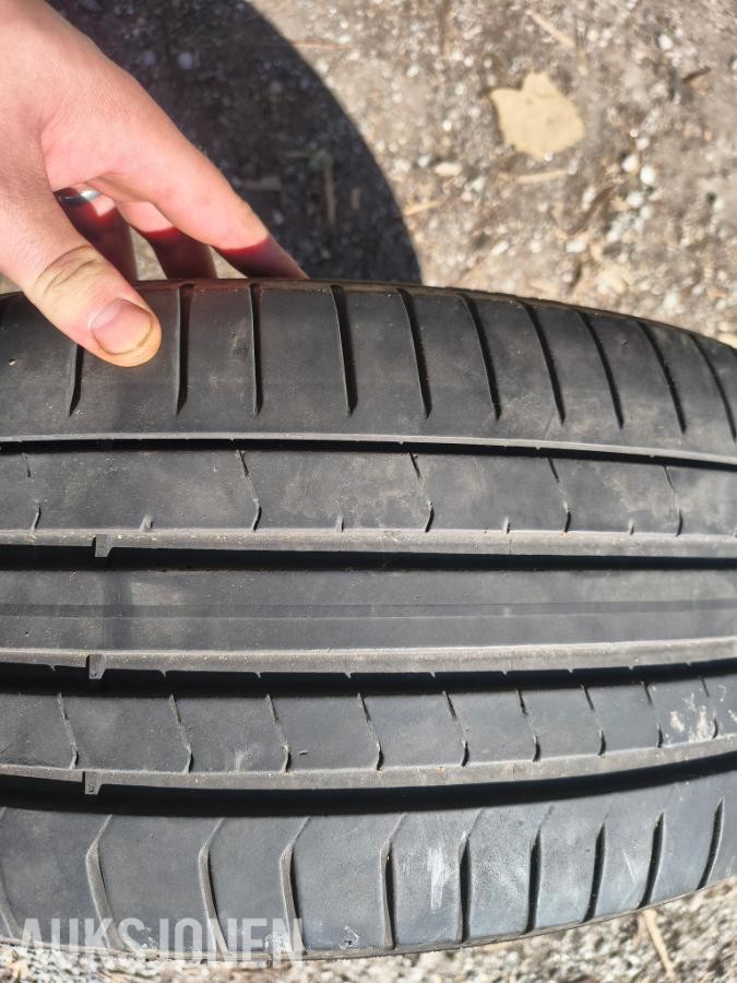 2 stk dekk - Pirelli P Zero 235/50 r19