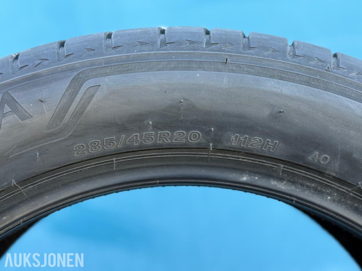 4stk Bridgestone sommerdekk 285/45R20