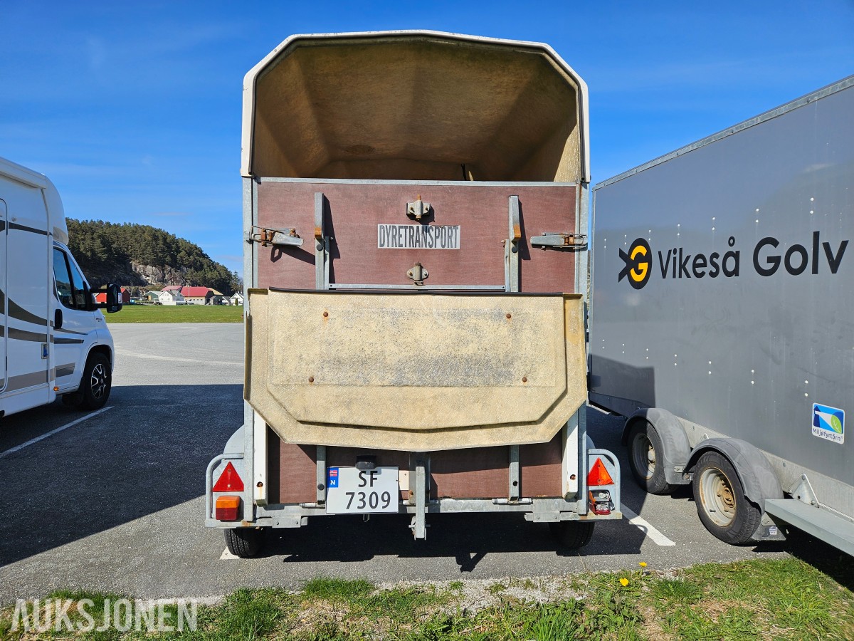2000 Bk-hengeren hestehenger/dyrehenger - Totalvekt 2075 kg
