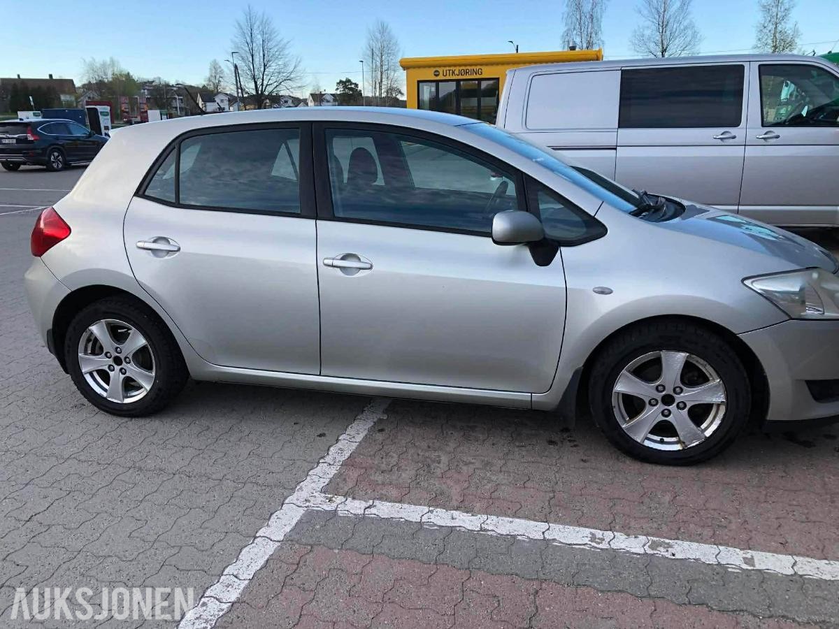 2008 Toyota Auris 1.4 90hk   manuell diesel  eu ok 