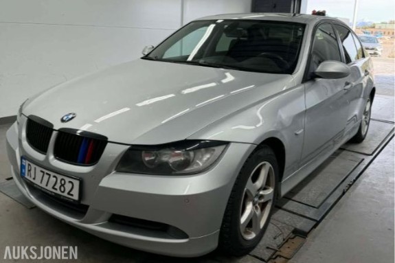 2006 BMW  318D 2.0 122hk  takluke business  pakke s+v dekk eu ok 03.2028