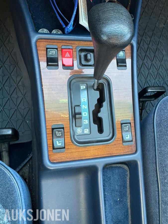 1985 Mercedes-Benz 190E 2.0 automat s+v dekk eu ok til 02.2027