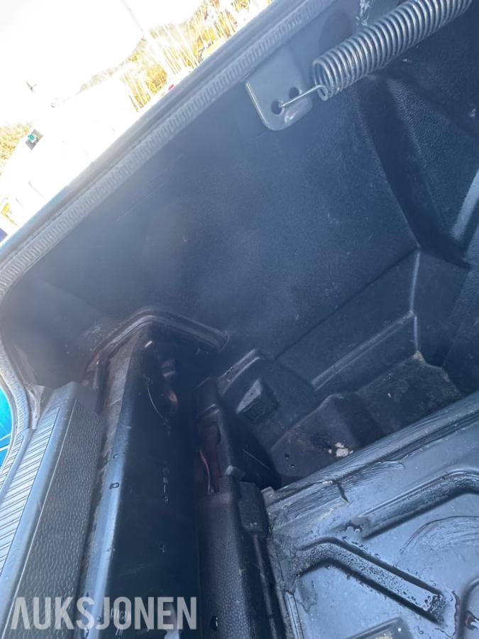 1985 Mercedes-Benz 190E 2.0 automat s+v dekk eu ok til 02.2027
