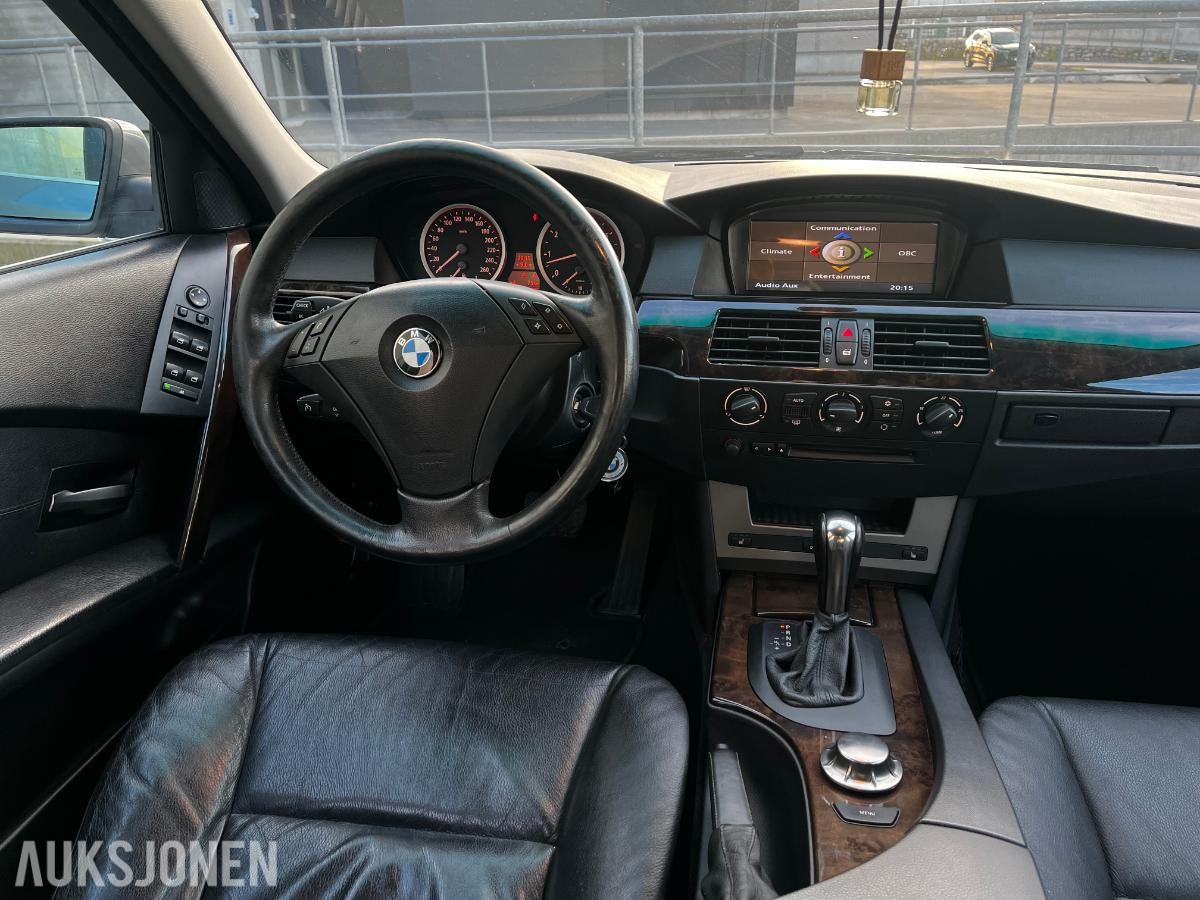 2004 BMW 5-serie 520i 2.2 170hk Skinnseter Xenon Navigasjon