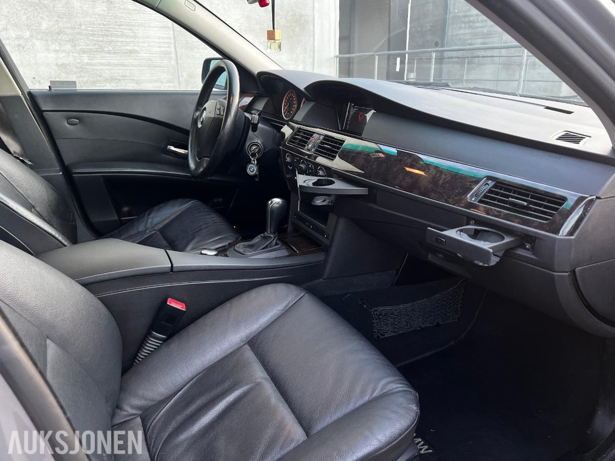 2004 BMW 5-serie 520i 2.2 170hk Skinnseter Xenon Navigasjon
