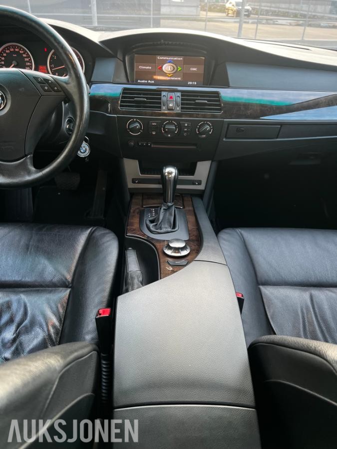 2004 BMW 5-serie 520i 2.2 170hk Skinnseter Xenon Navigasjon