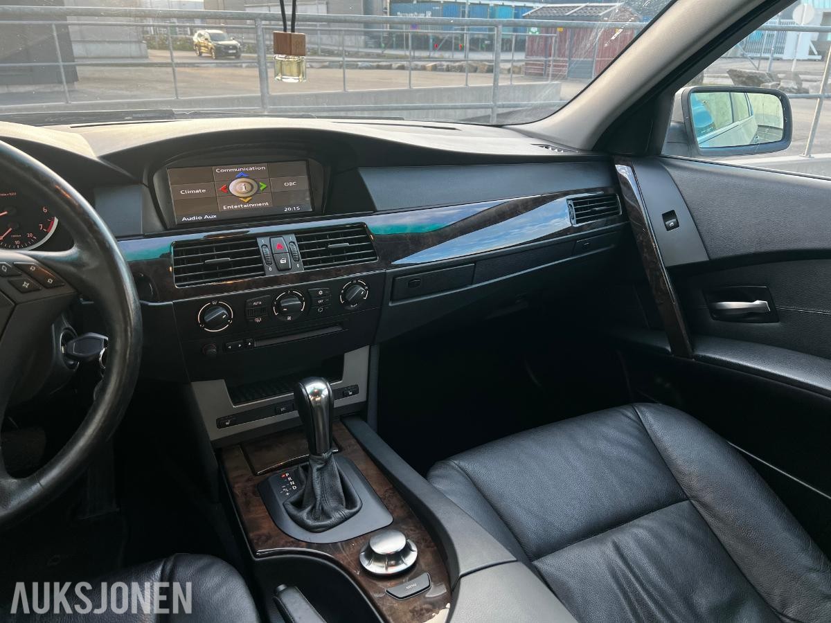 2004 BMW 5-serie 520i 2.2 170hk Skinnseter Xenon Navigasjon