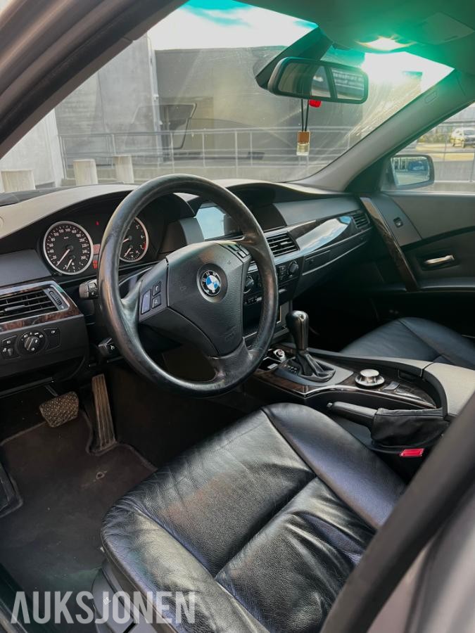 2004 BMW 5-serie 520i 2.2 170hk Skinnseter Xenon Navigasjon