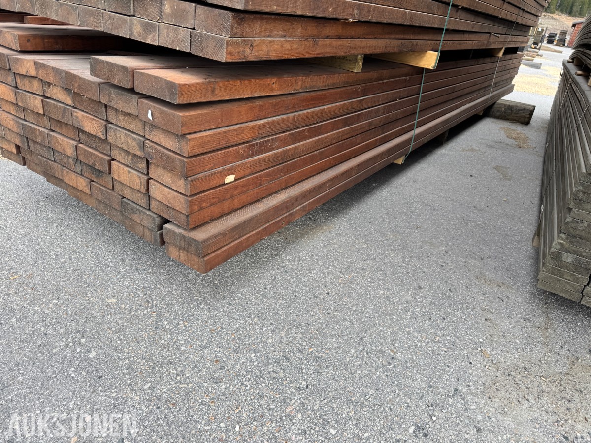 1 pakke Royal brun konstruksjonsvirke 48x148 mm