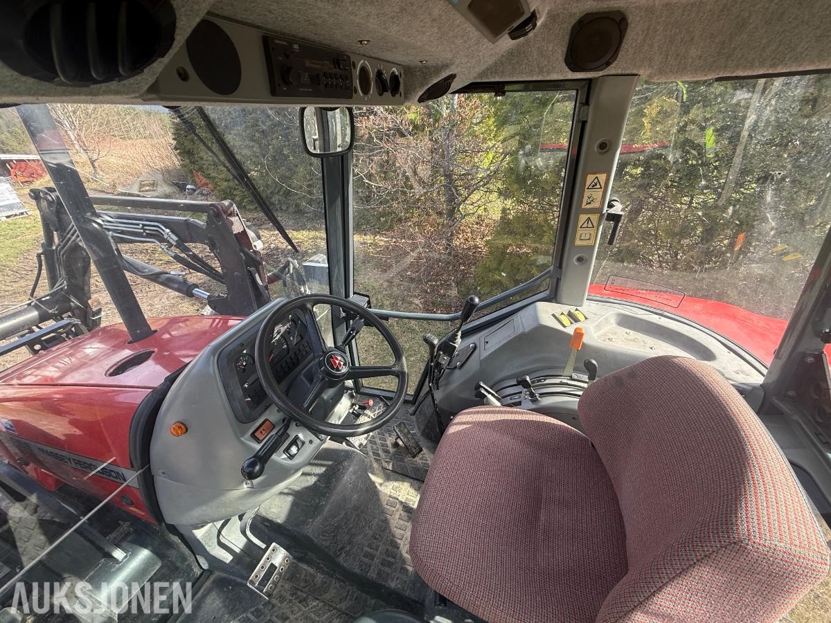 1997 Massey Ferguson 4255