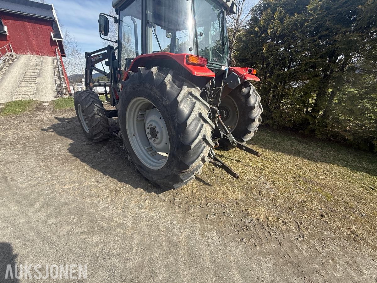 1997 Massey Ferguson 4255