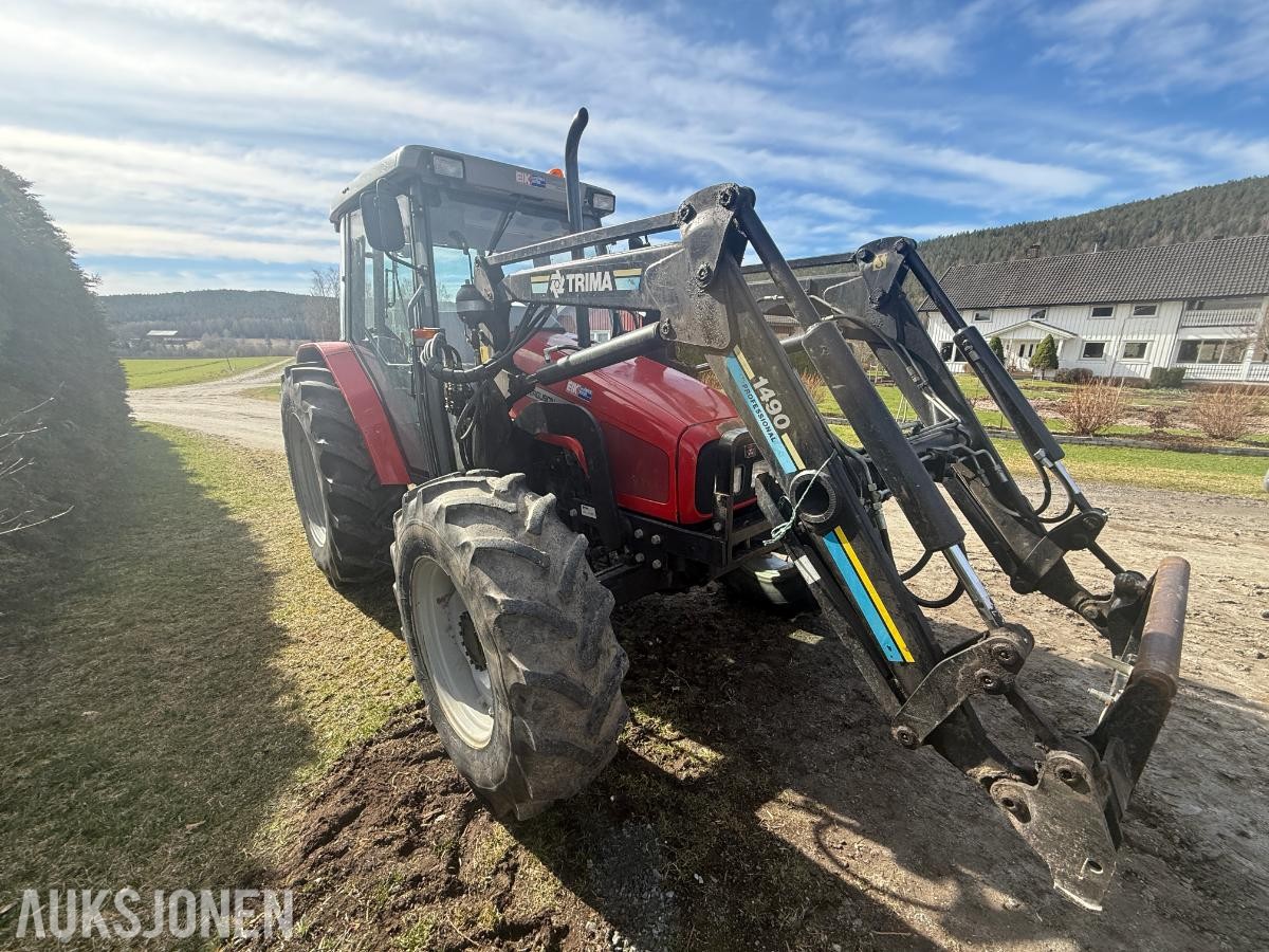 1997 Massey Ferguson 4255