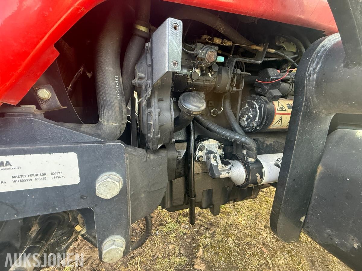 1997 Massey Ferguson 4255