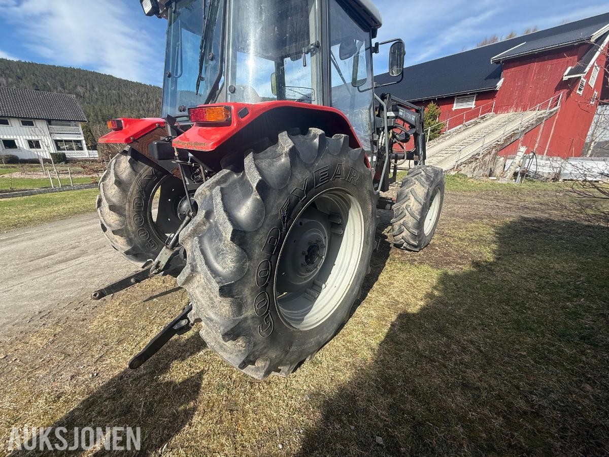 1997 Massey Ferguson 4255