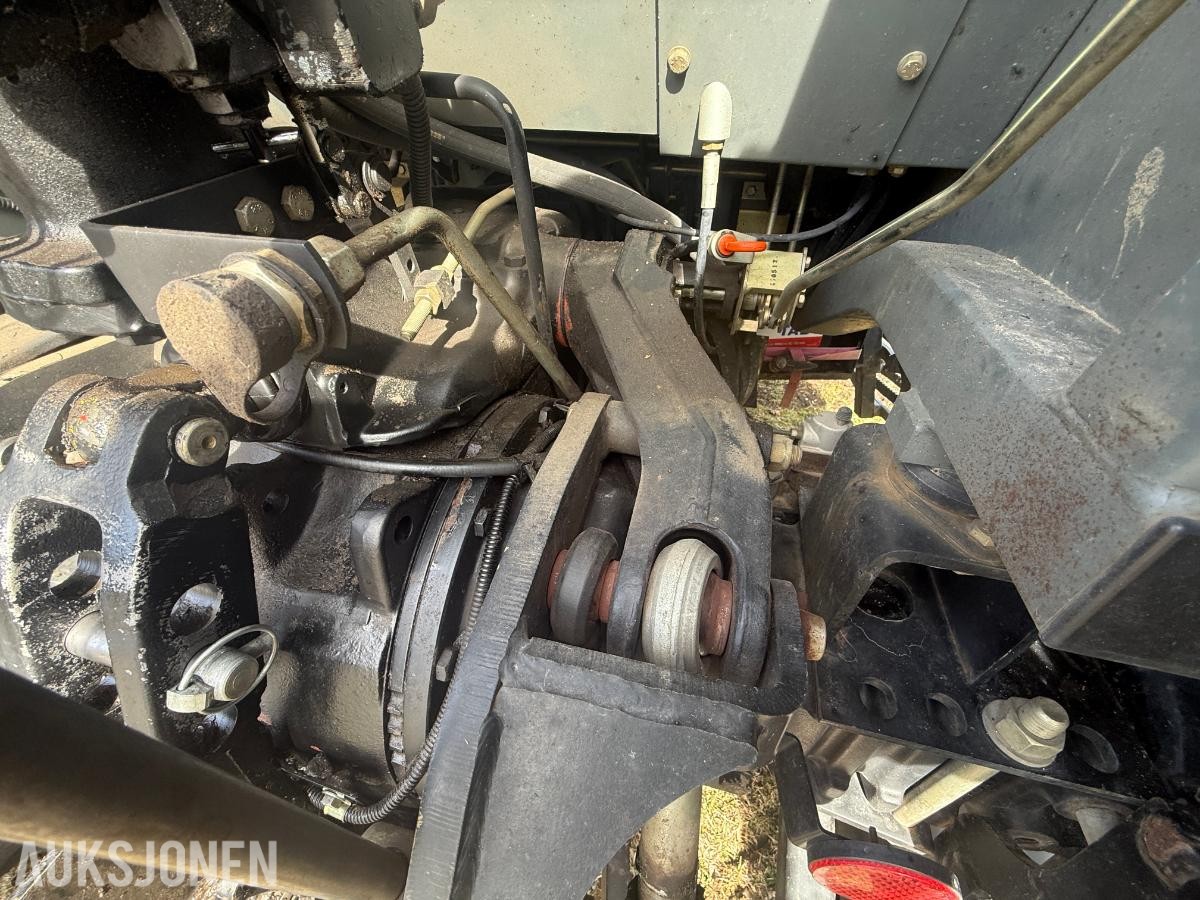 1997 Massey Ferguson 4255