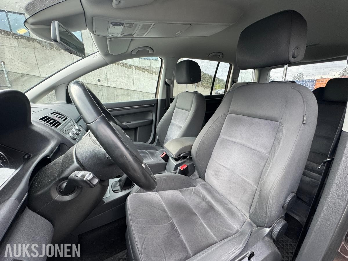 2014 Volkswagen Touran, 2.0L - 140hk, 179761km - Rep objekt