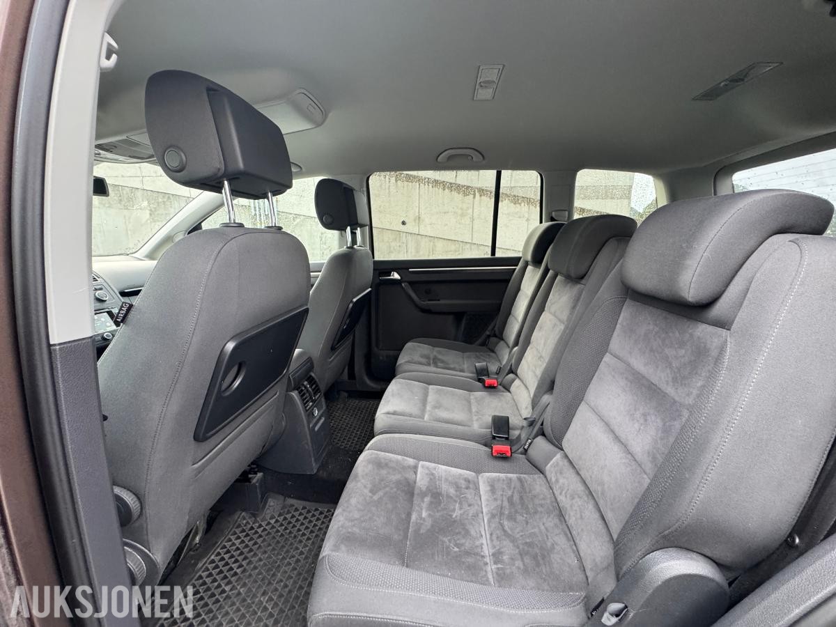 2014 Volkswagen Touran, 2.0L - 140hk, 179761km - Rep objekt