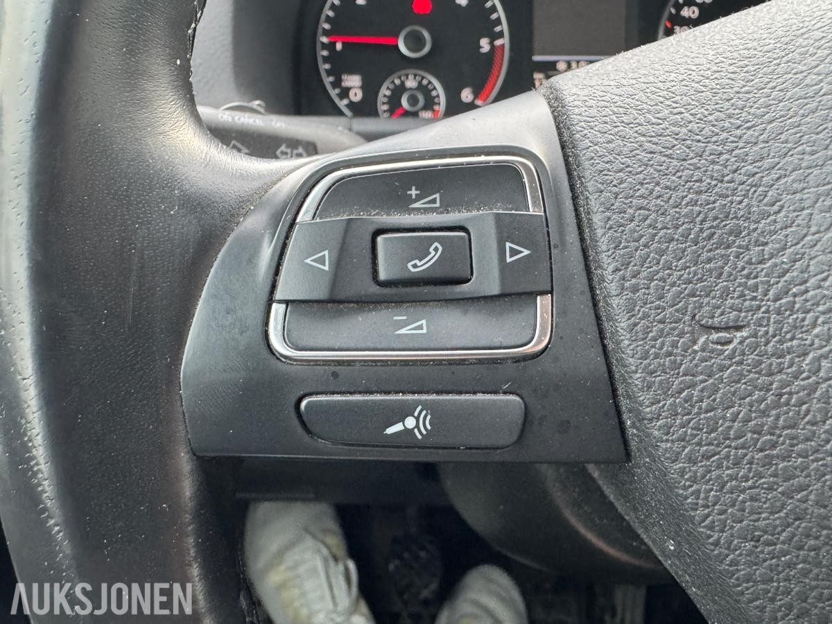 2014 Volkswagen Touran, 2.0L - 140hk, 179761km - Rep objekt