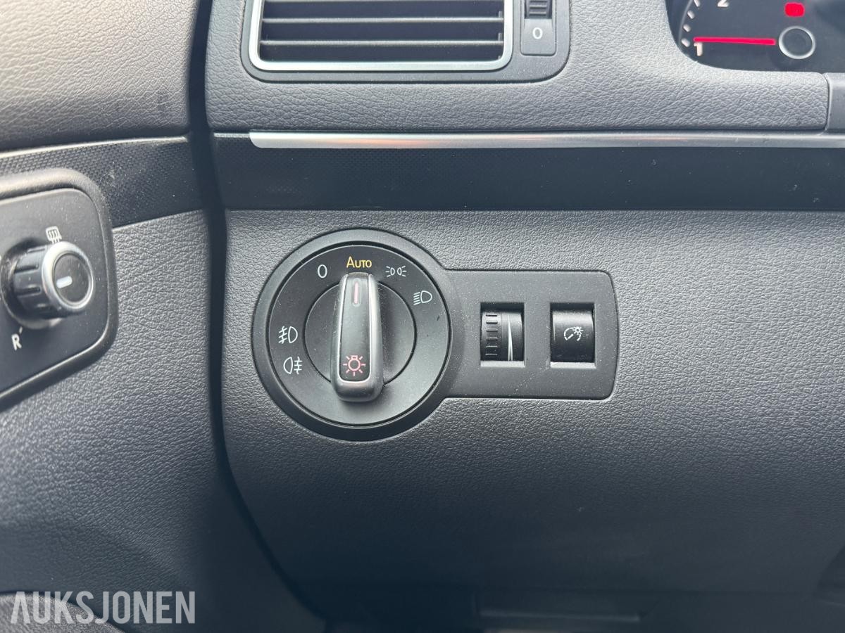 2014 Volkswagen Touran, 2.0L - 140hk, 179761km - Rep objekt