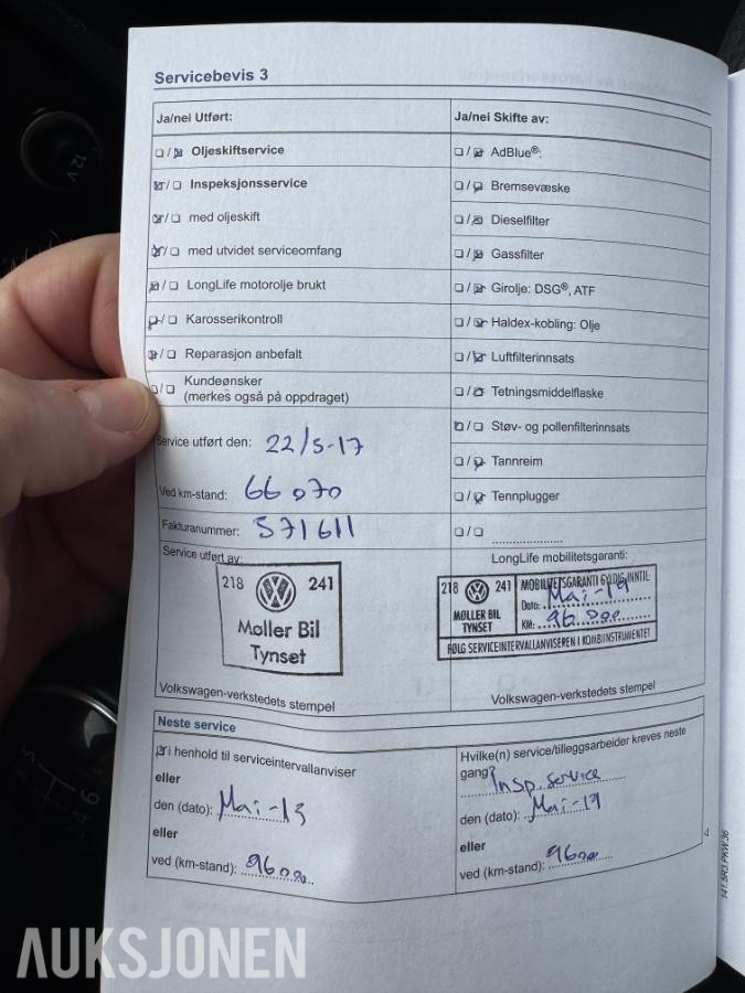 2014 Volkswagen Touran, 2.0L - 140hk, 179761km - Rep objekt
