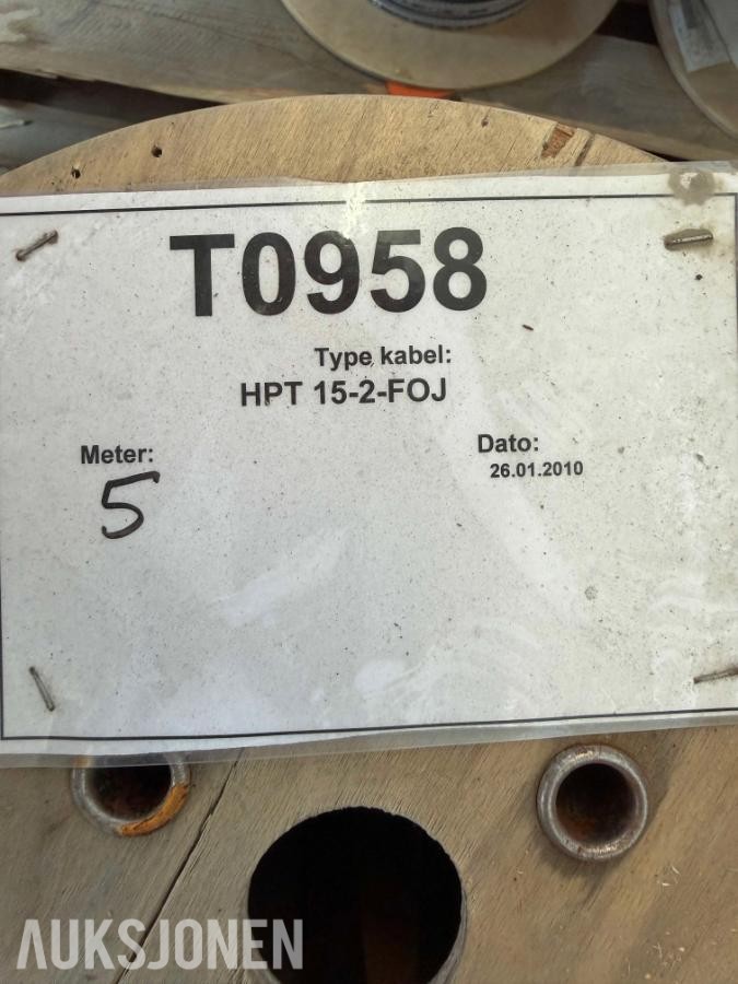2700+ meter selvregulerende varmekabler / industrikabler på tromler