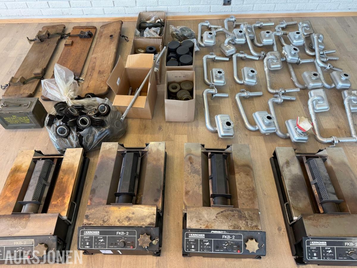 4x Kärcher FKB-2 fyringsenheter + diverse militært utstyr