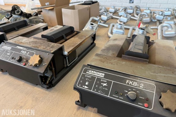 4x Kärcher FKB-2 fyringsenheter + diverse militært utstyr