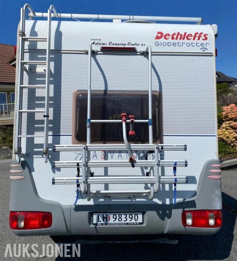 2002 Dethleffs Campingbil 6 sitteplasser 6 soveplasser støtteben