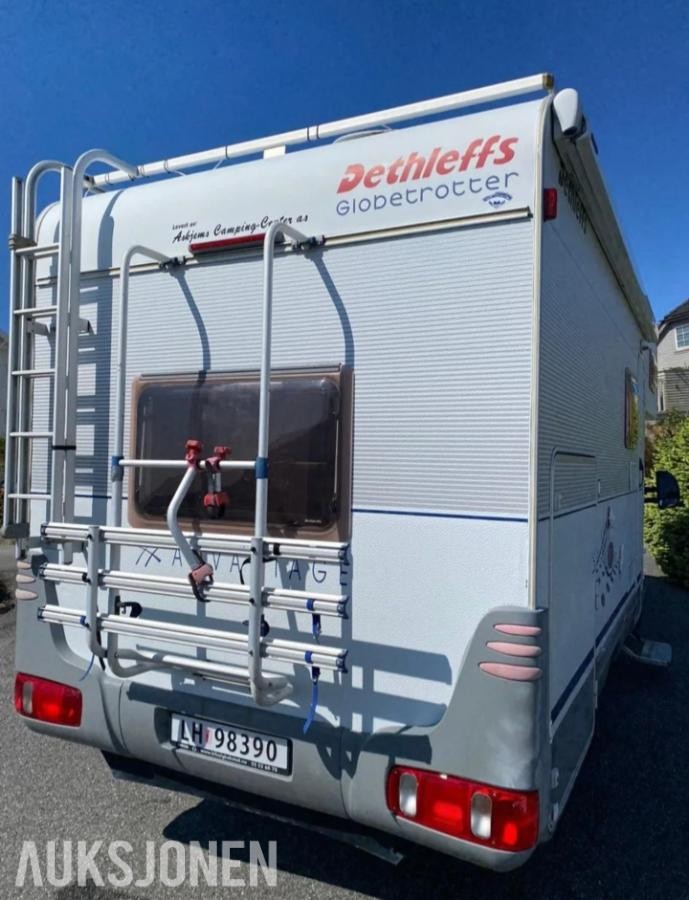 2002 Dethleffs Campingbil 6 sitteplasser 6 soveplasser støtteben