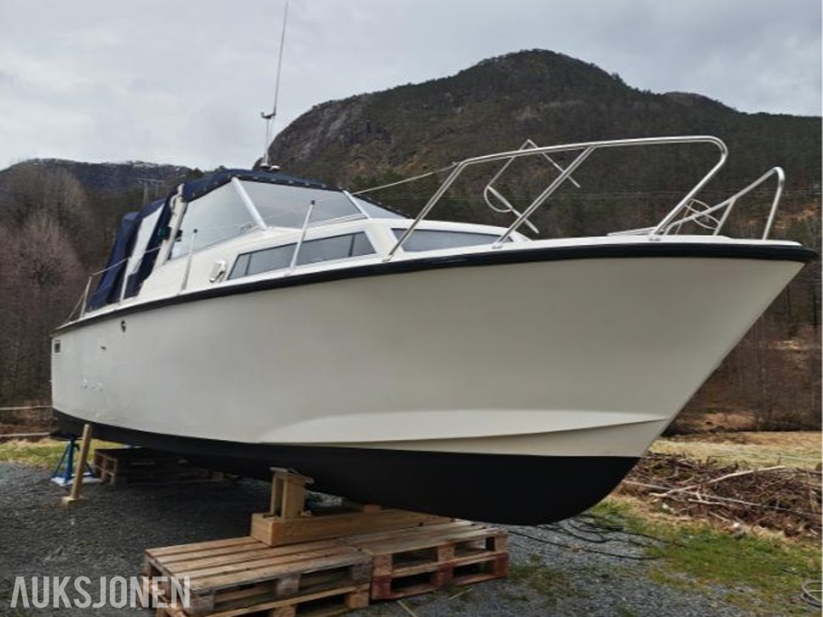 1983 Nimbus 800 Turbo båt med volvo penta 130hk